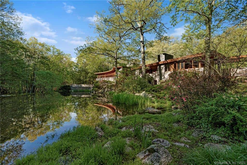 432 Frogtown Road New Canaan CT 06840