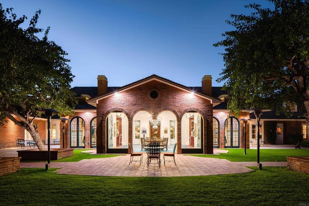 7007 Country Club Drive La Jolla CA 92037