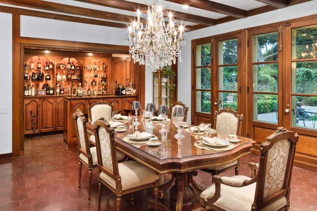 7007 Country Club Drive La Jolla CA 92037