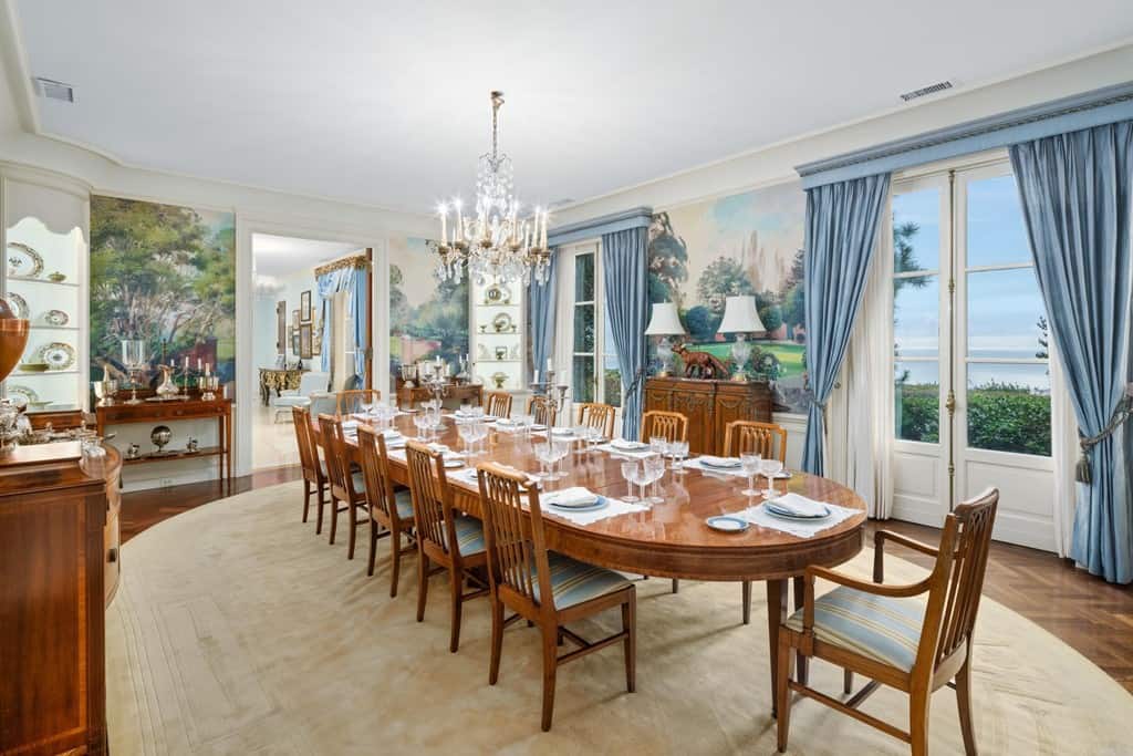7007 Country Club Drive La Jolla CA 92037
