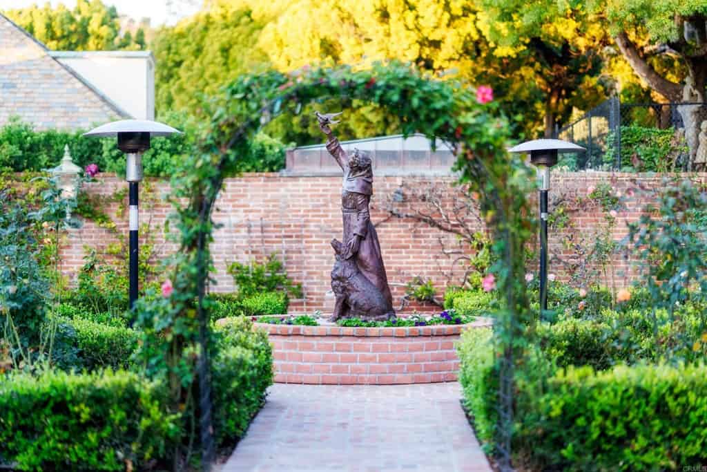 7007 Country Club Drive La Jolla CA 92037