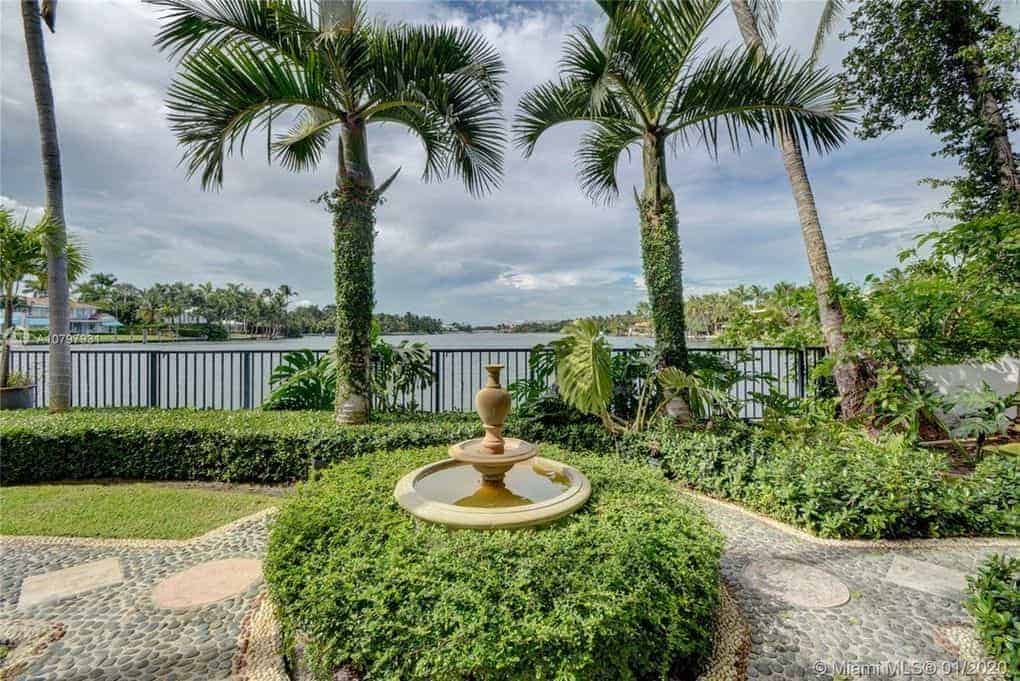 2050 N Bay Road Miami Beach FL 33140