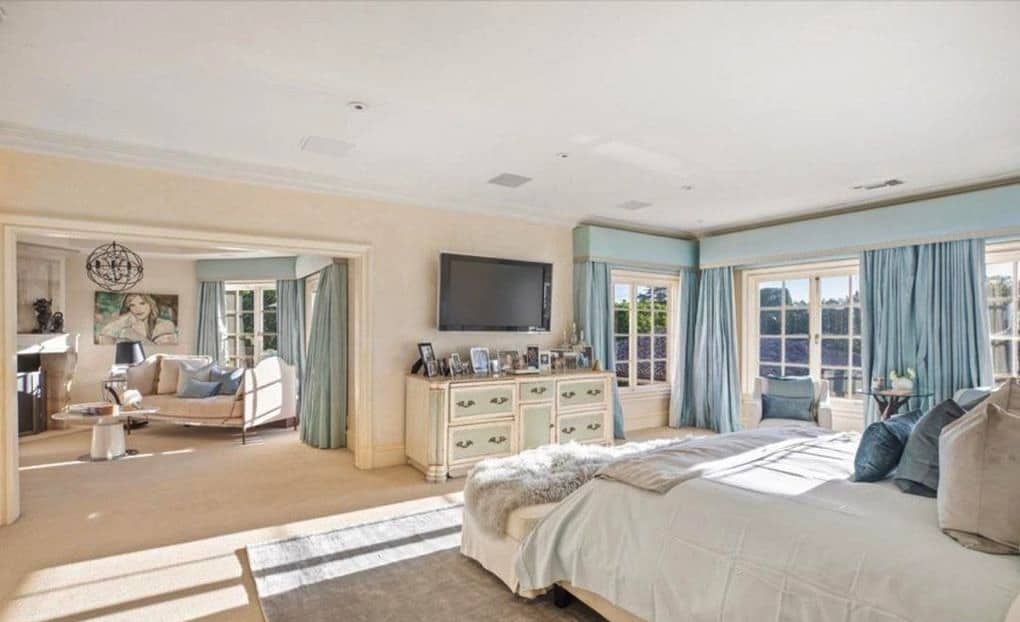 707 N Hillcrest Road Beverly Hills CA 90210
