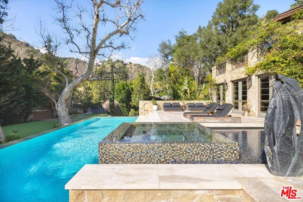 1492 Stone Canyon Road CA 90077