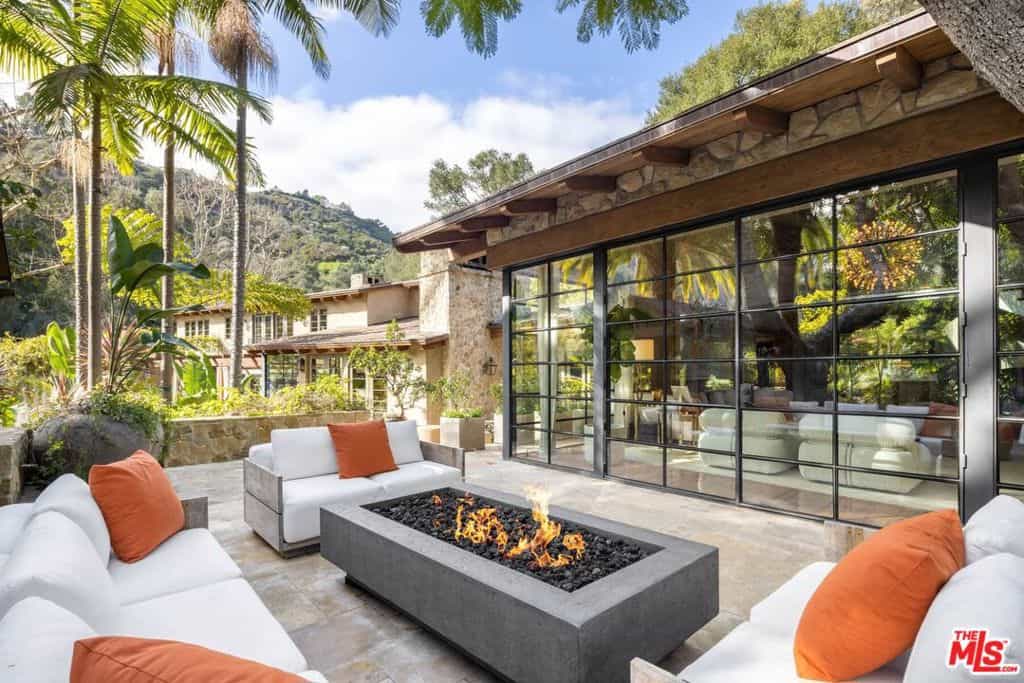 1492 Stone Canyon Road CA 90077