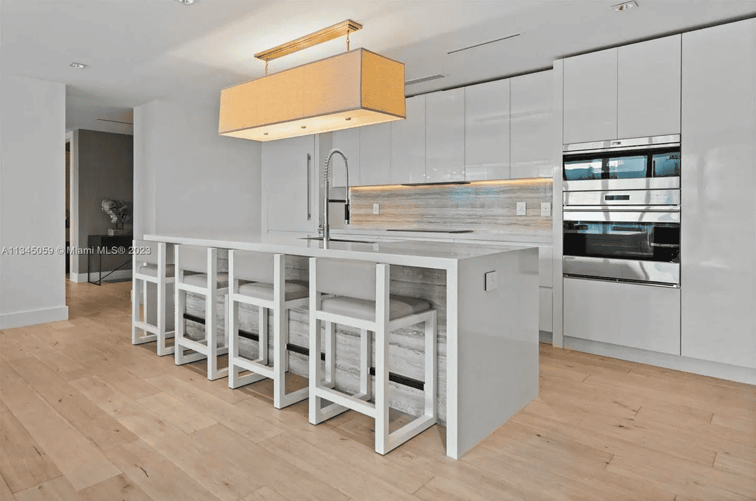 102 24th Street Miami Beach FL 33139