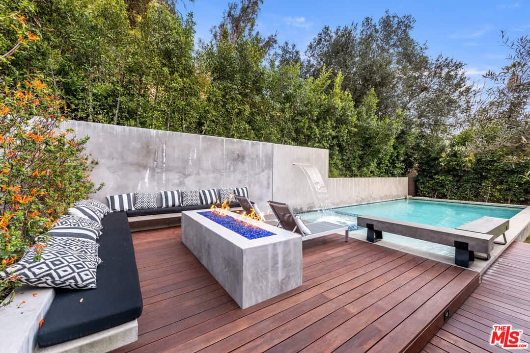 1862 Laurel Canyon Boulevard Los Angeles CA 90046