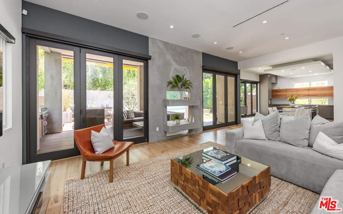1862 Laurel Canyon Boulevard Los Angeles CA 90046
