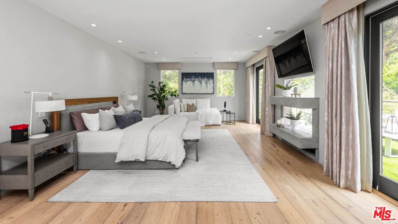 1862 Laurel Canyon Boulevard Los Angeles CA 90046