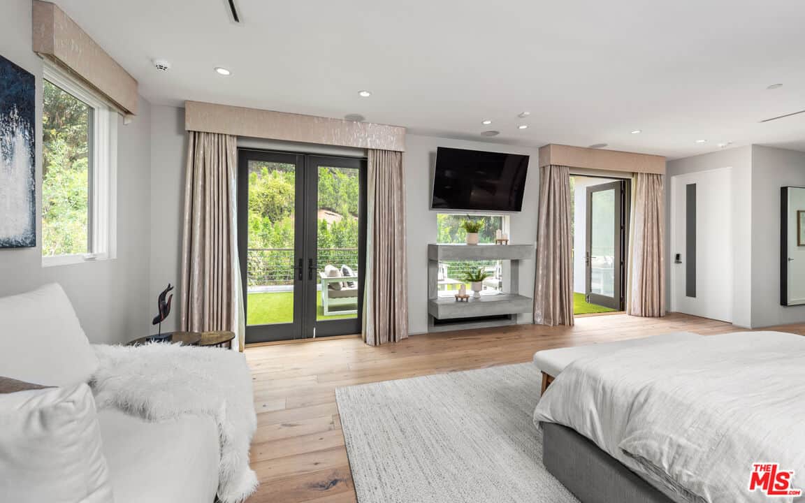 1862 Laurel Canyon Boulevard Los Angeles CA 90046