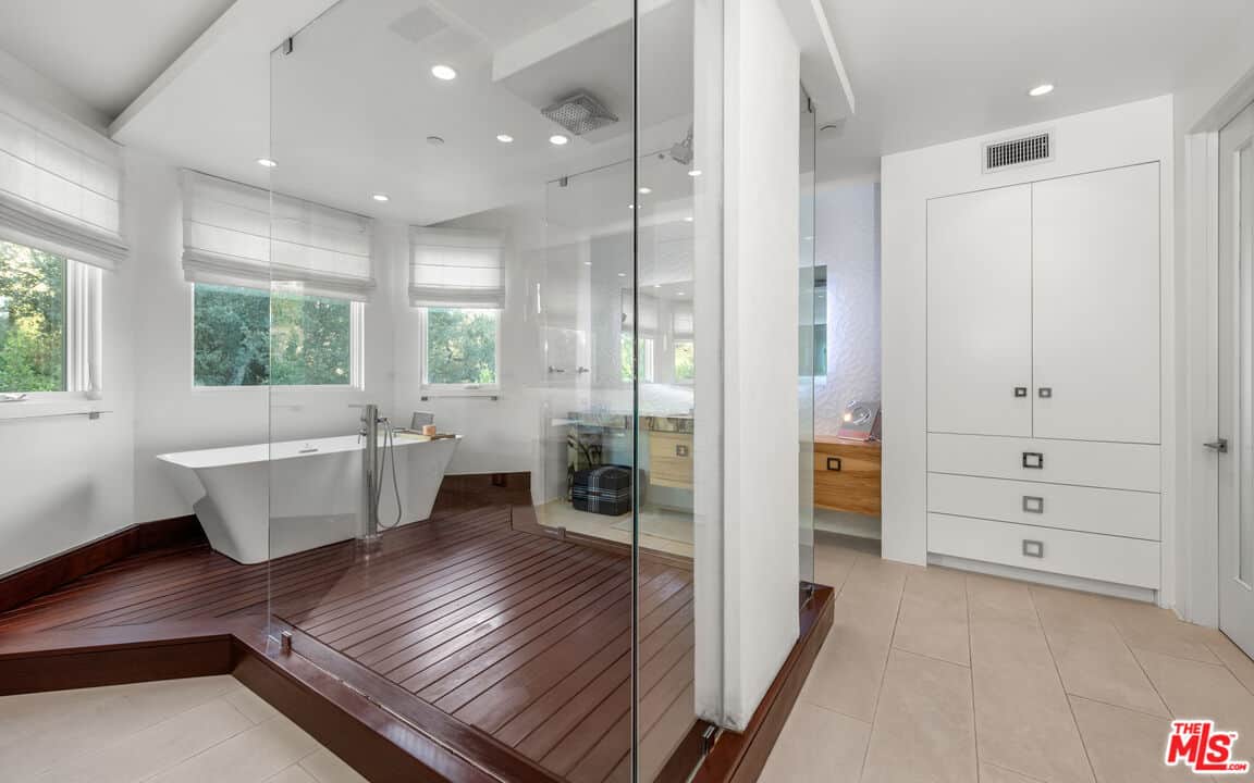 1862 Laurel Canyon Boulevard Los Angeles CA 90046