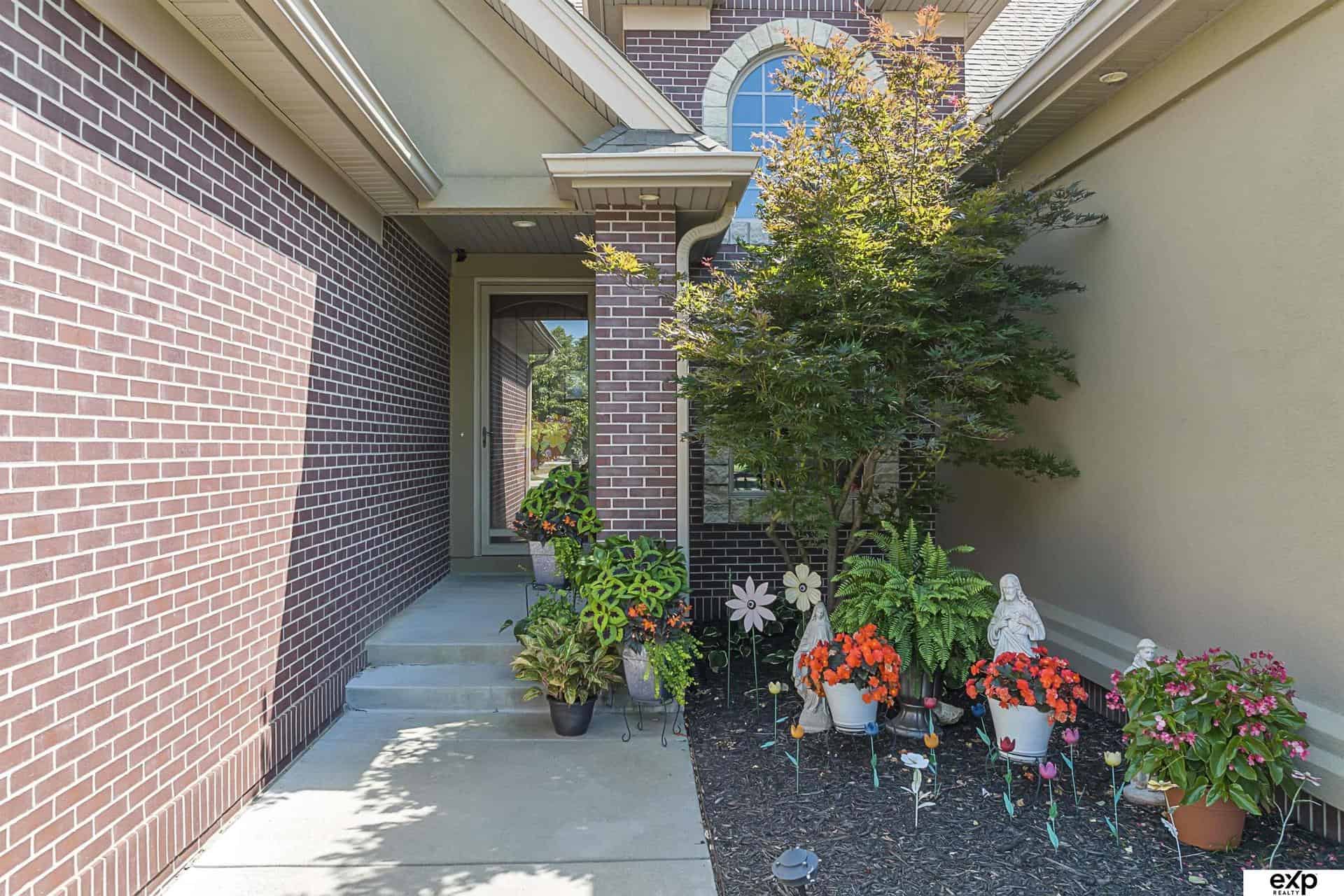 10710 S 168 Avenue Omaha NE 68136