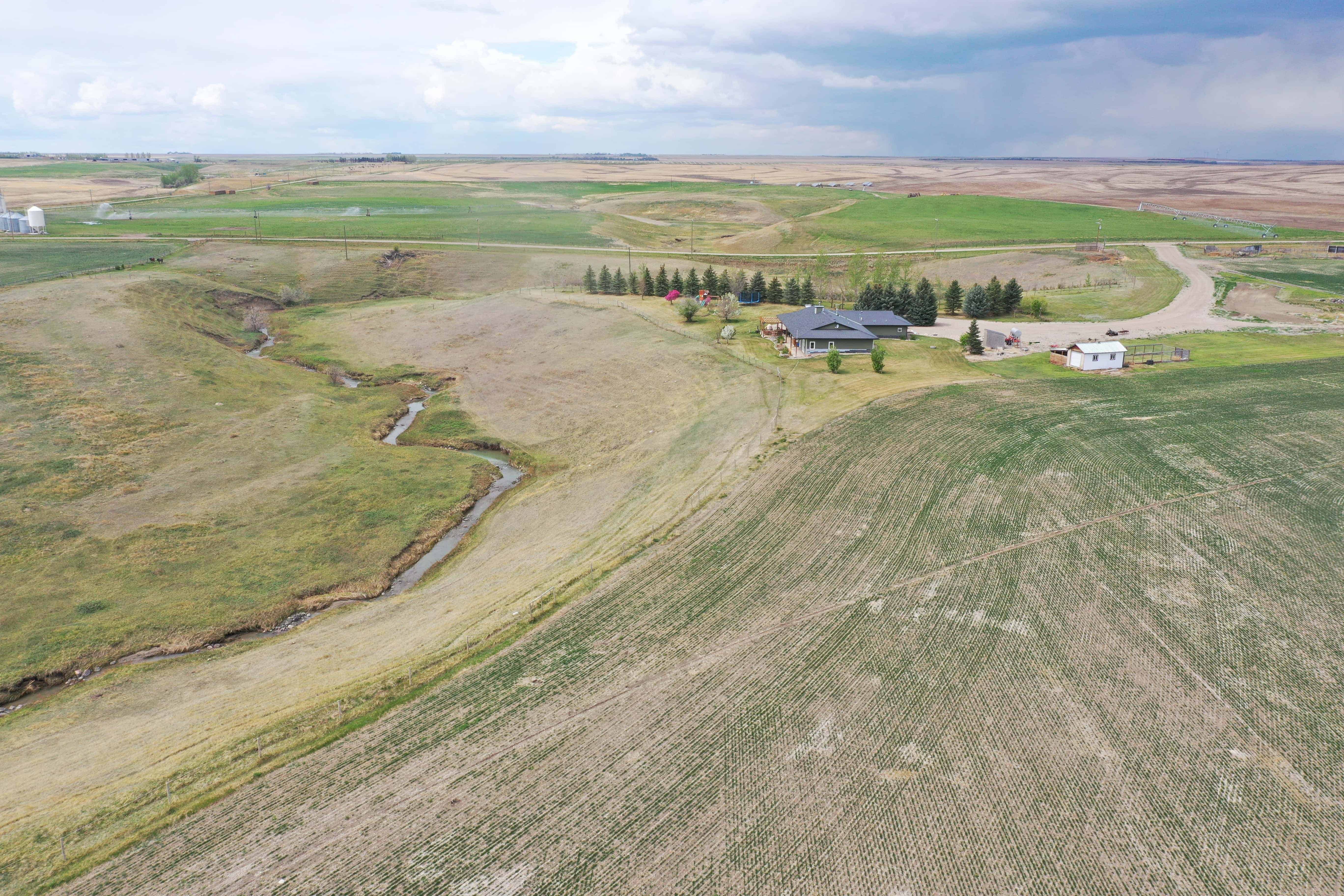 Rr 214, County Of Lethbridge SW 1/4- 28-12-21-w4 Picture Butte AB