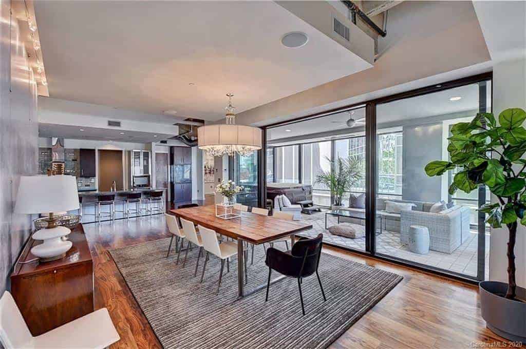 139 S Tryon Street Apt 5b Charlotte NC 28202