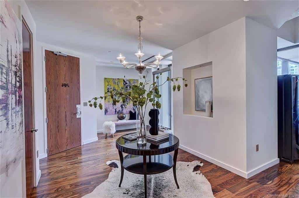 139 S Tryon Street Apt 5b Charlotte NC 28202