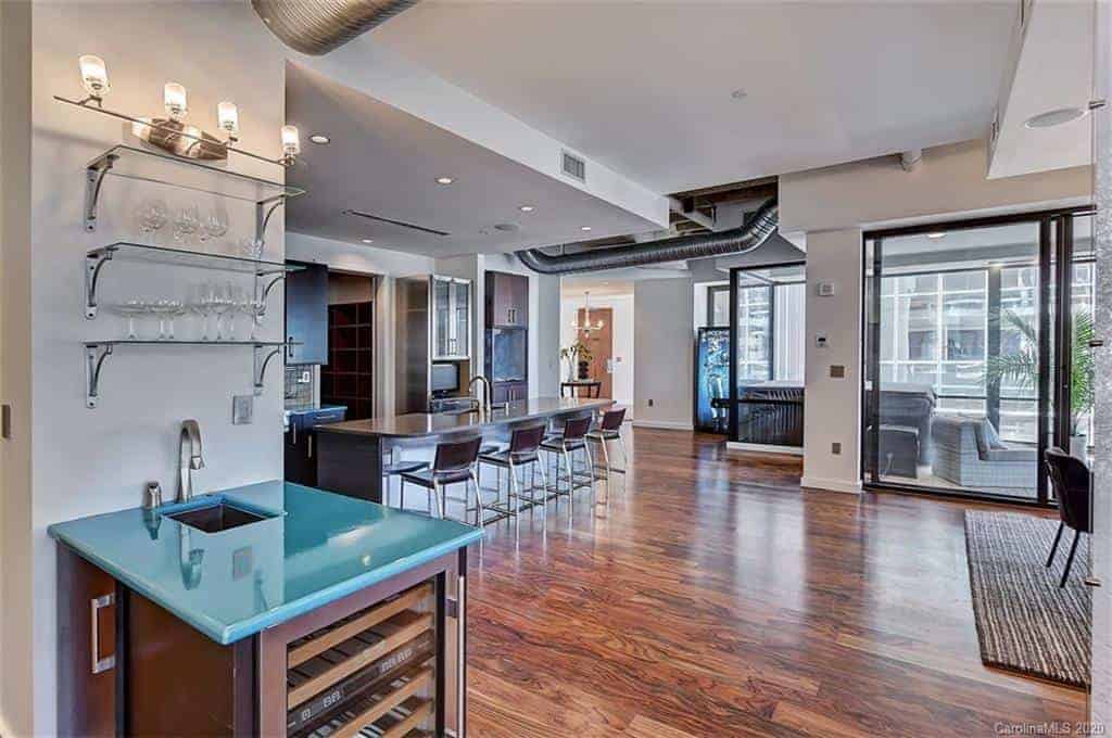 139 S Tryon Street Apt 5b Charlotte NC 28202