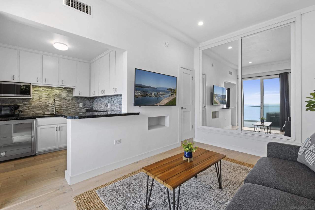 1624 Torrey Pines Road La Jolla CA 92037