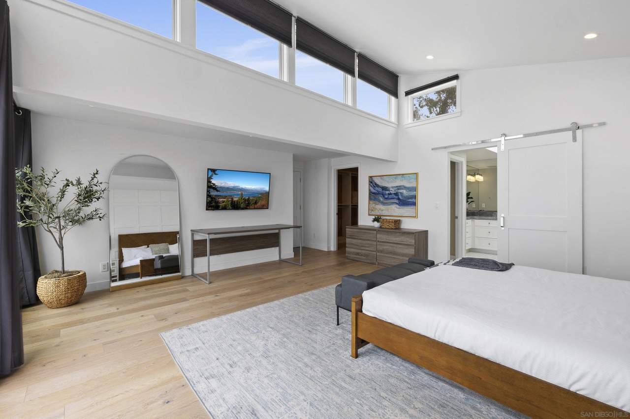 1624 Torrey Pines Road La Jolla CA 92037
