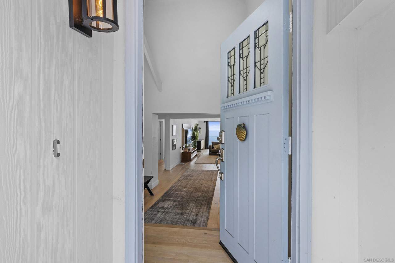 1624 Torrey Pines Road La Jolla CA 92037