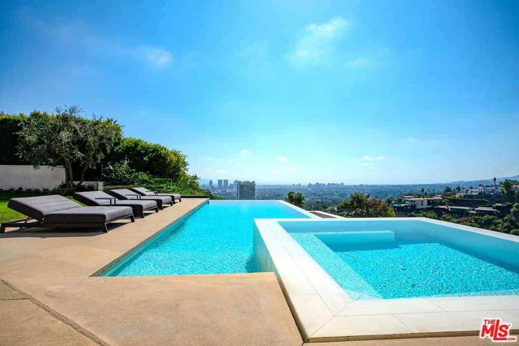 9133 Oriole Way Los Angeles CA 90069