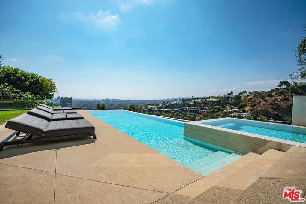 9133 Oriole Way Los Angeles CA 90069
