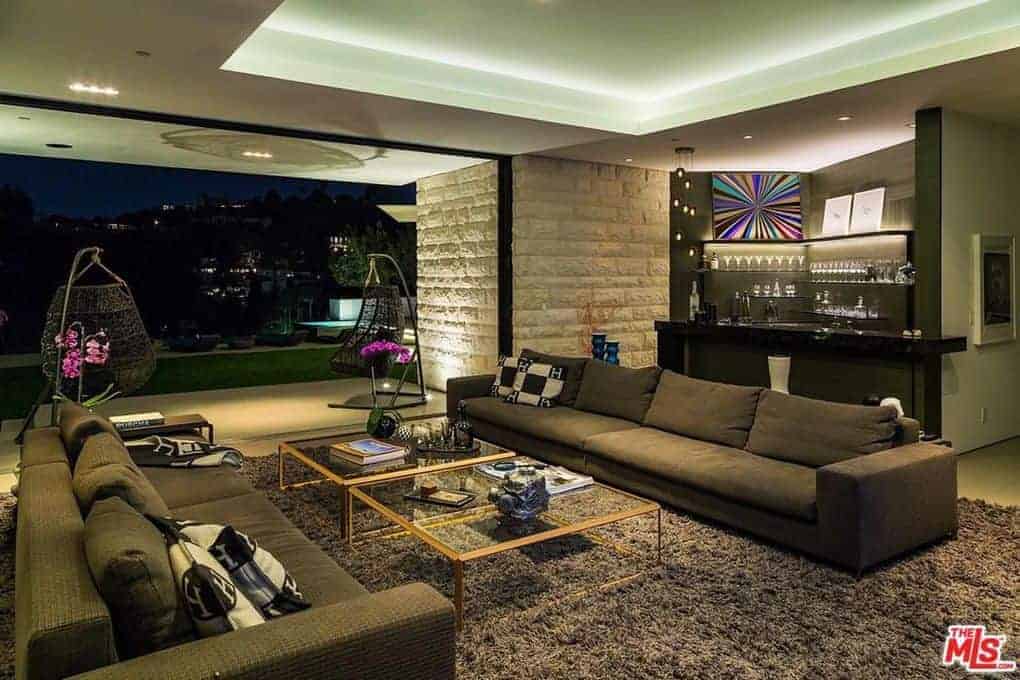 9133 Oriole Way Los Angeles CA 90069