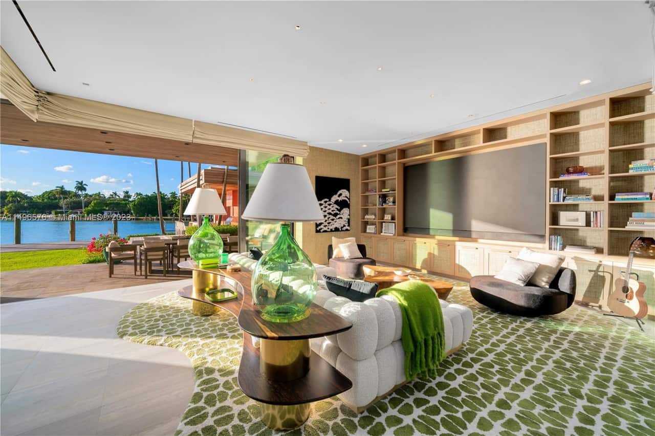 6440 N Bay Road Miami Beach FL 33141