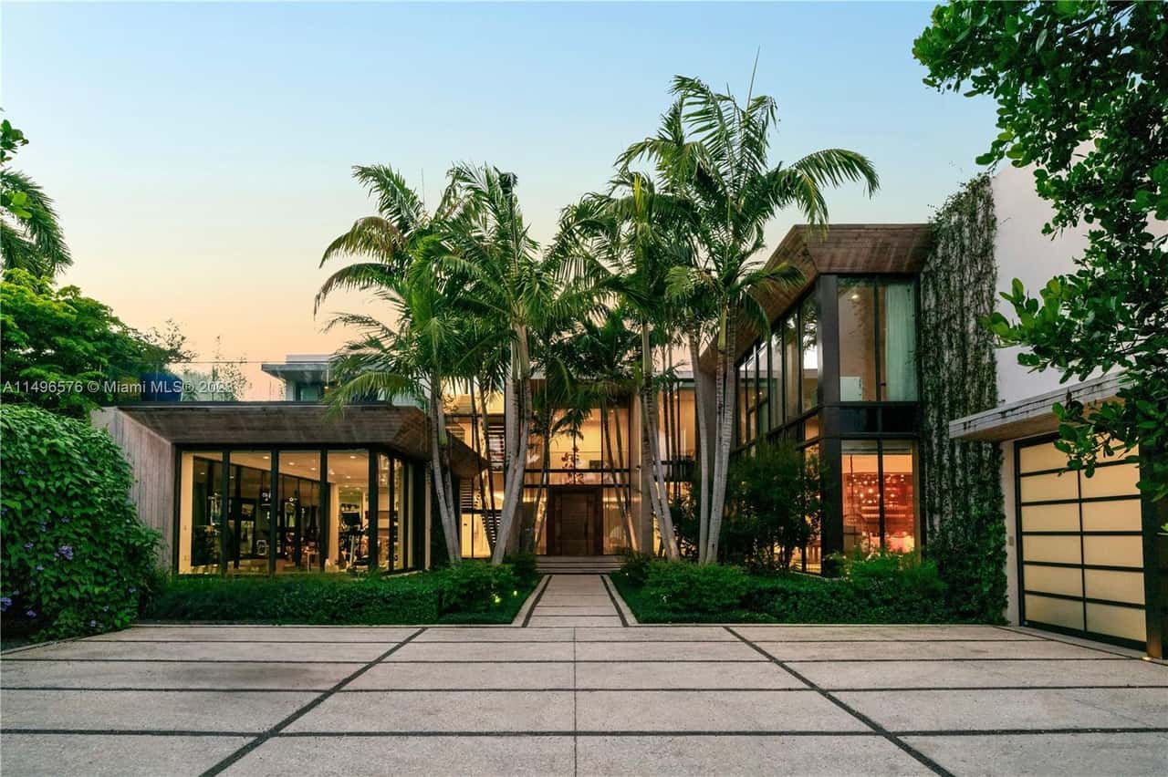 6440 N Bay Road Miami Beach FL 33141