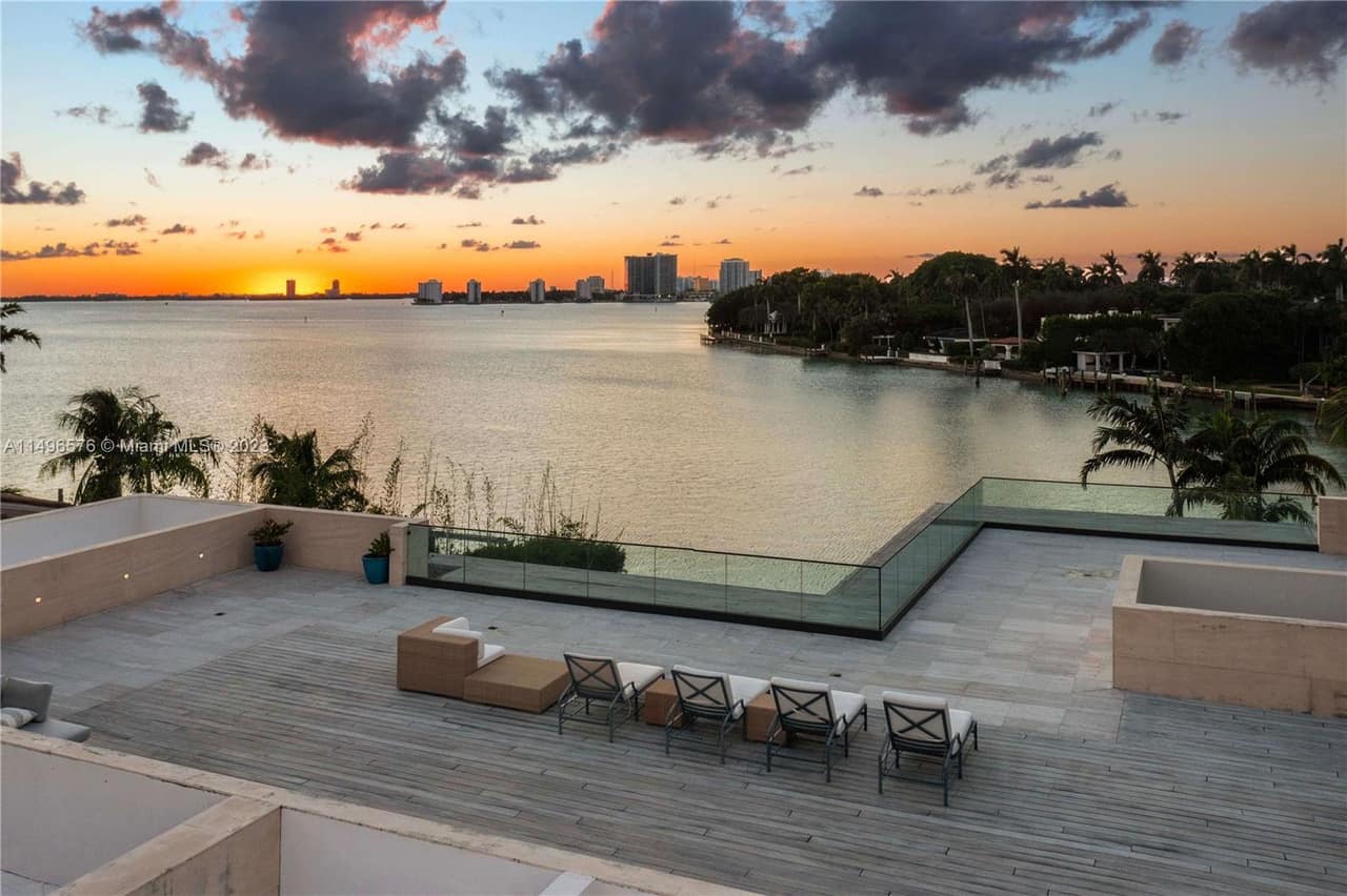 6440 N Bay Road Miami Beach FL 33141