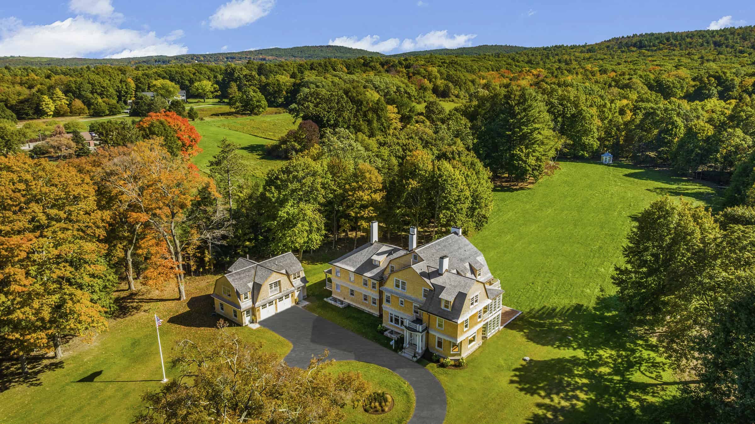 1452 Canton Avenue, Milton, MA 02186