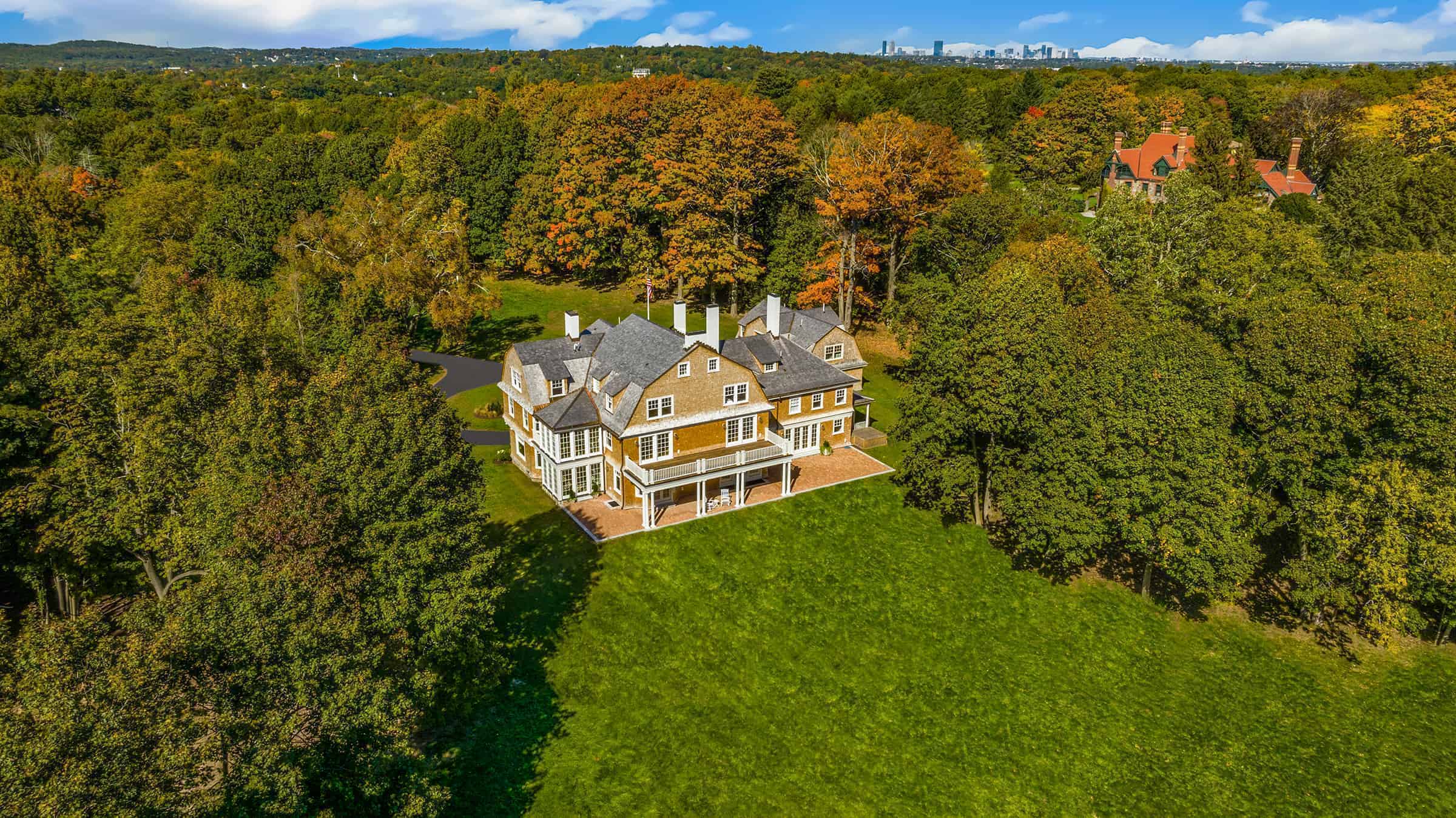 1452 Canton Avenue, Milton, MA 02186