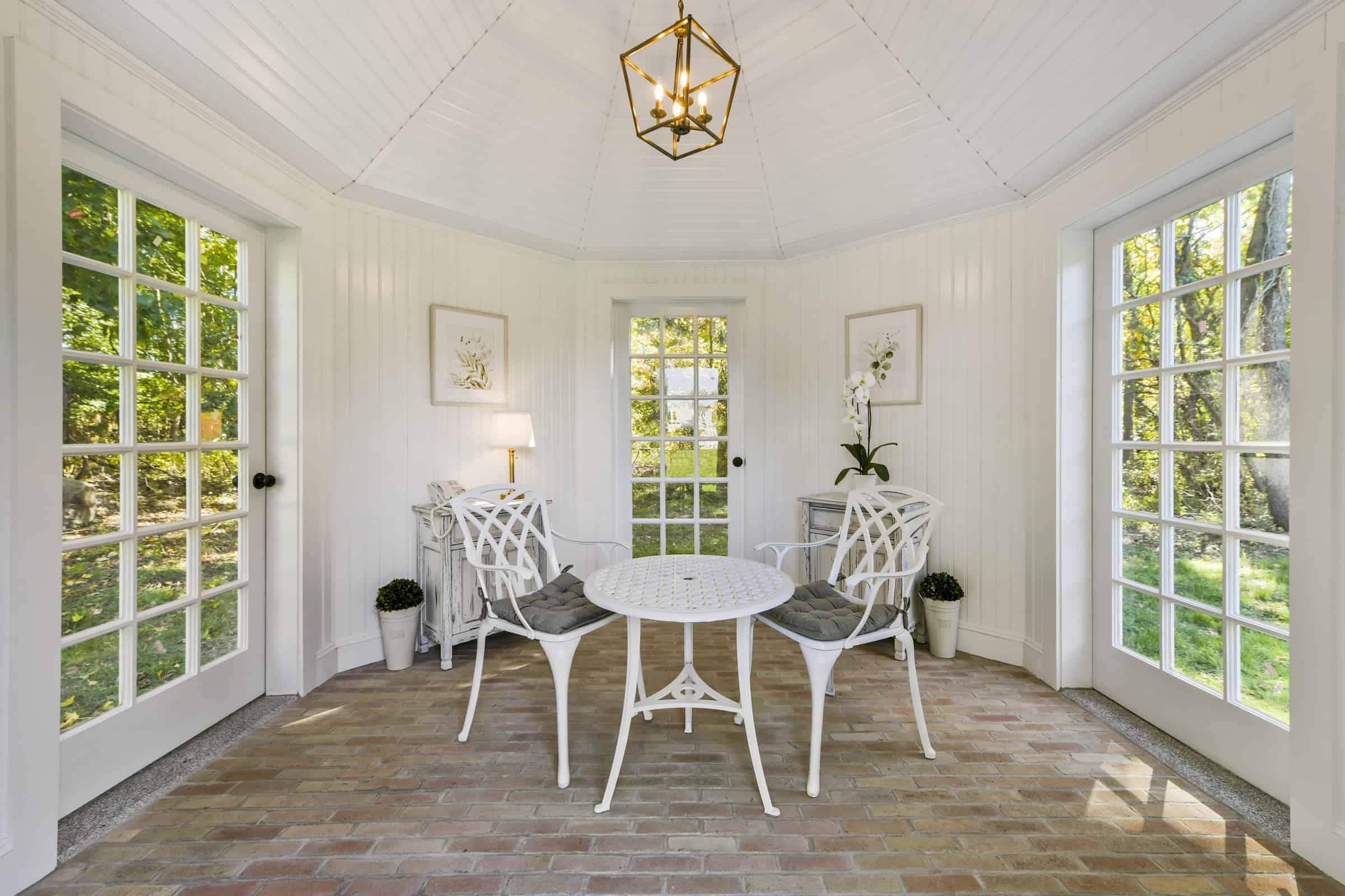 1452 Canton Avenue, Milton, MA 02186