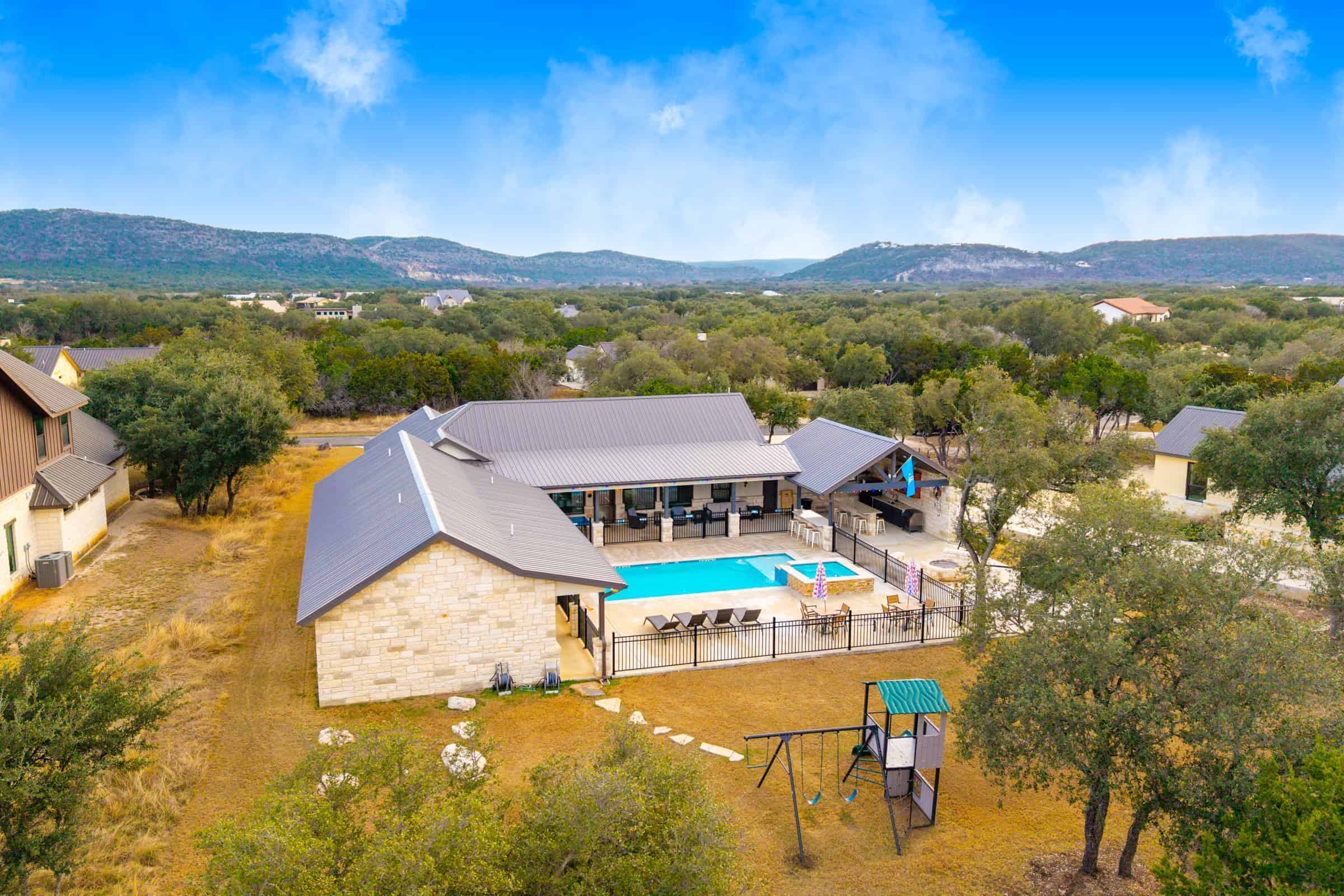 1644 Mountain Valley Concan TX 78838