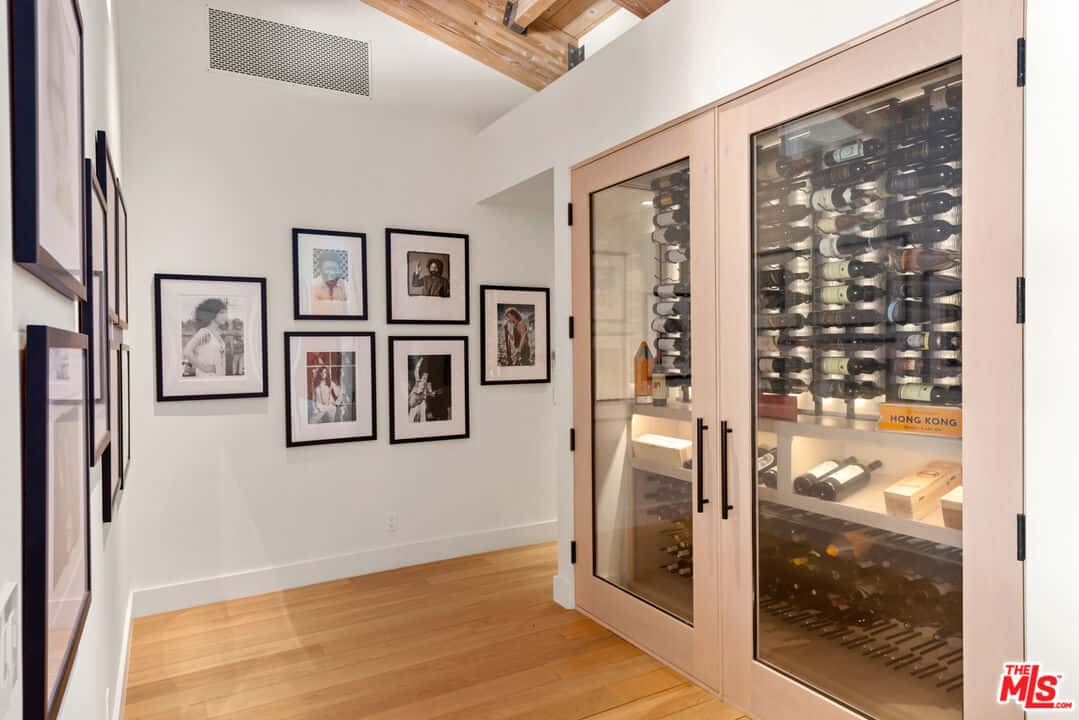 6453 Guernsey Avenue Malibu CA 90265