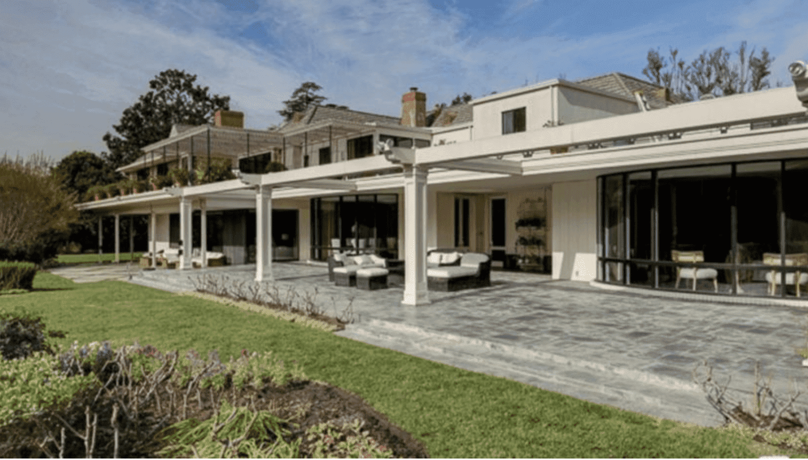 Bob Hope's Former La Estate North Hollywood CA 91602
