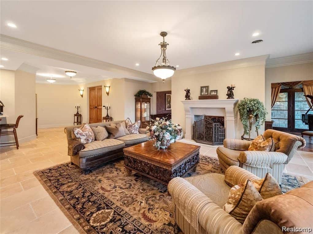 2756 Turtle Bluff Drive Bloomfield Hills MI 48302