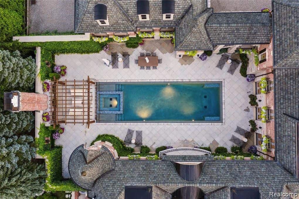 2756 Turtle Bluff Drive Bloomfield Hills MI 48302