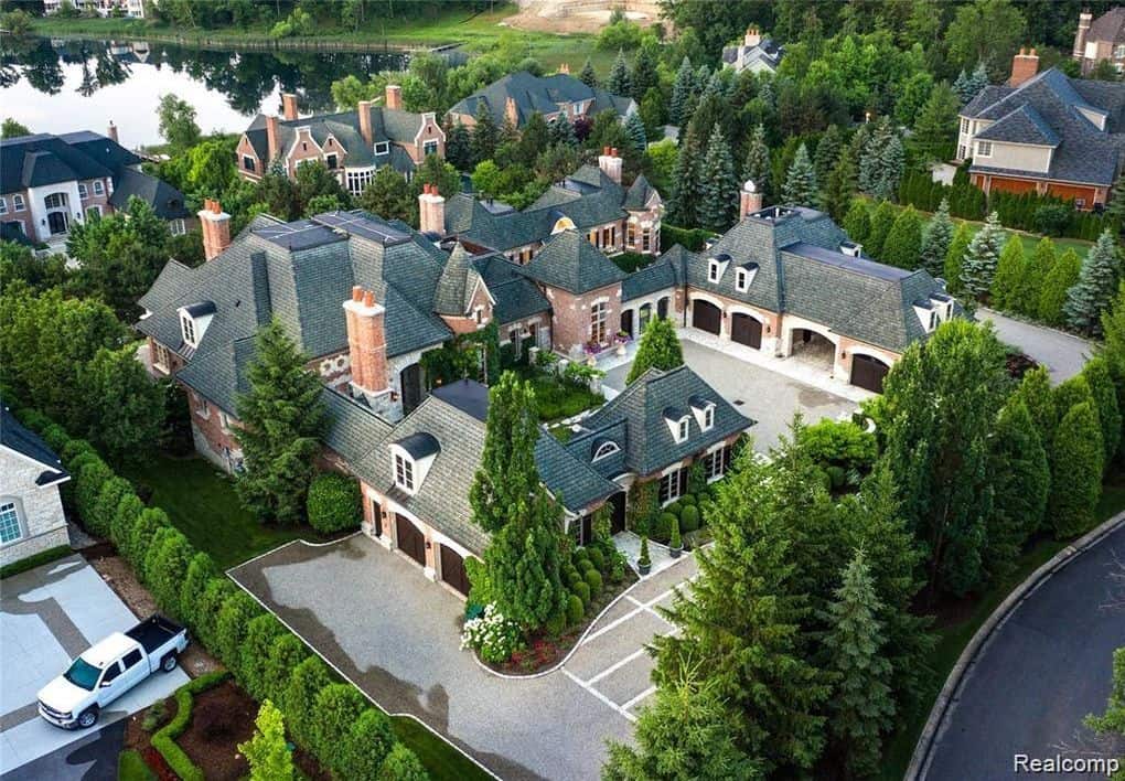 2756 Turtle Bluff Drive Bloomfield Hills MI 48302
