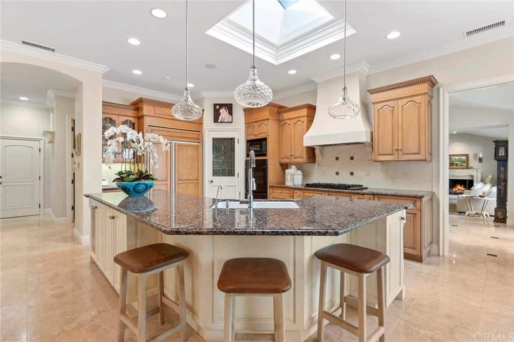 4 Winged Foot Lane CA 92660