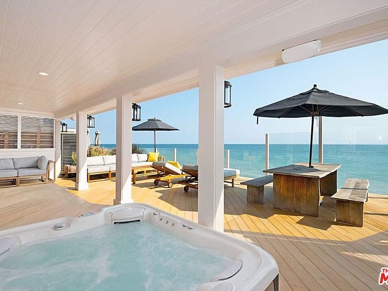 21844 Pacific Coast Highway Malibu CA 90265