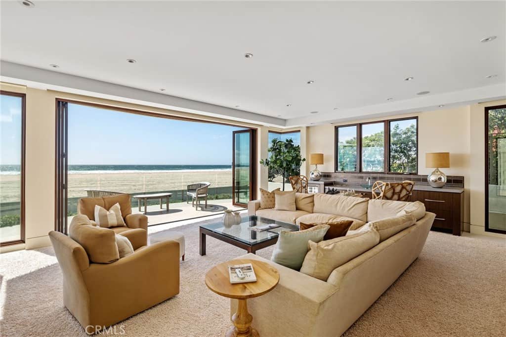 2826 The Strand Hermosa Beach CA 90254