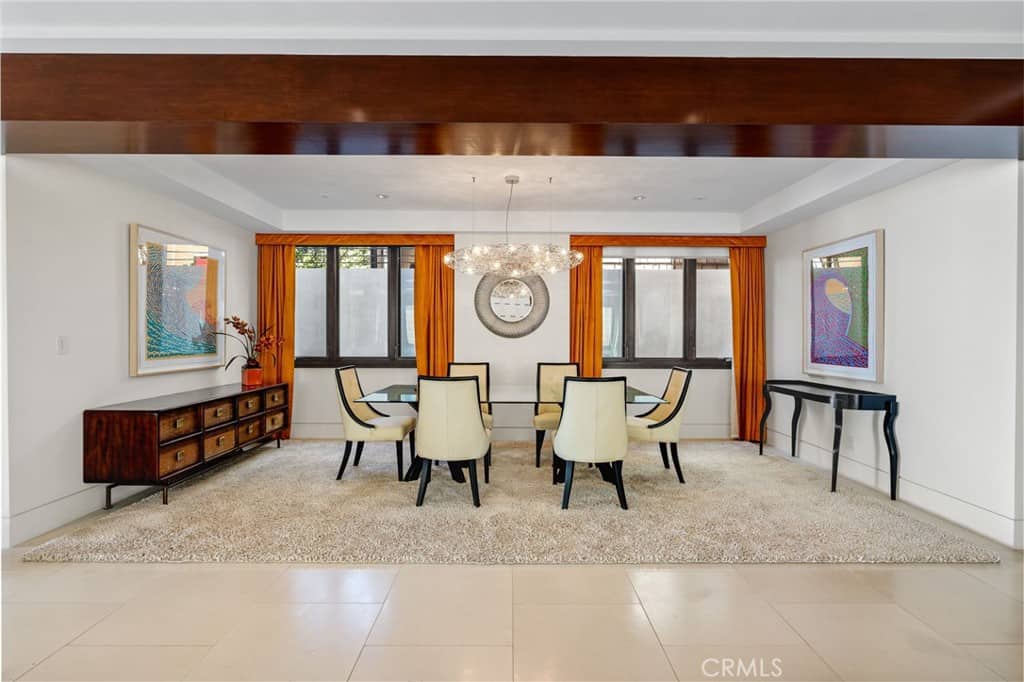 2826 The Strand Hermosa Beach CA 90254