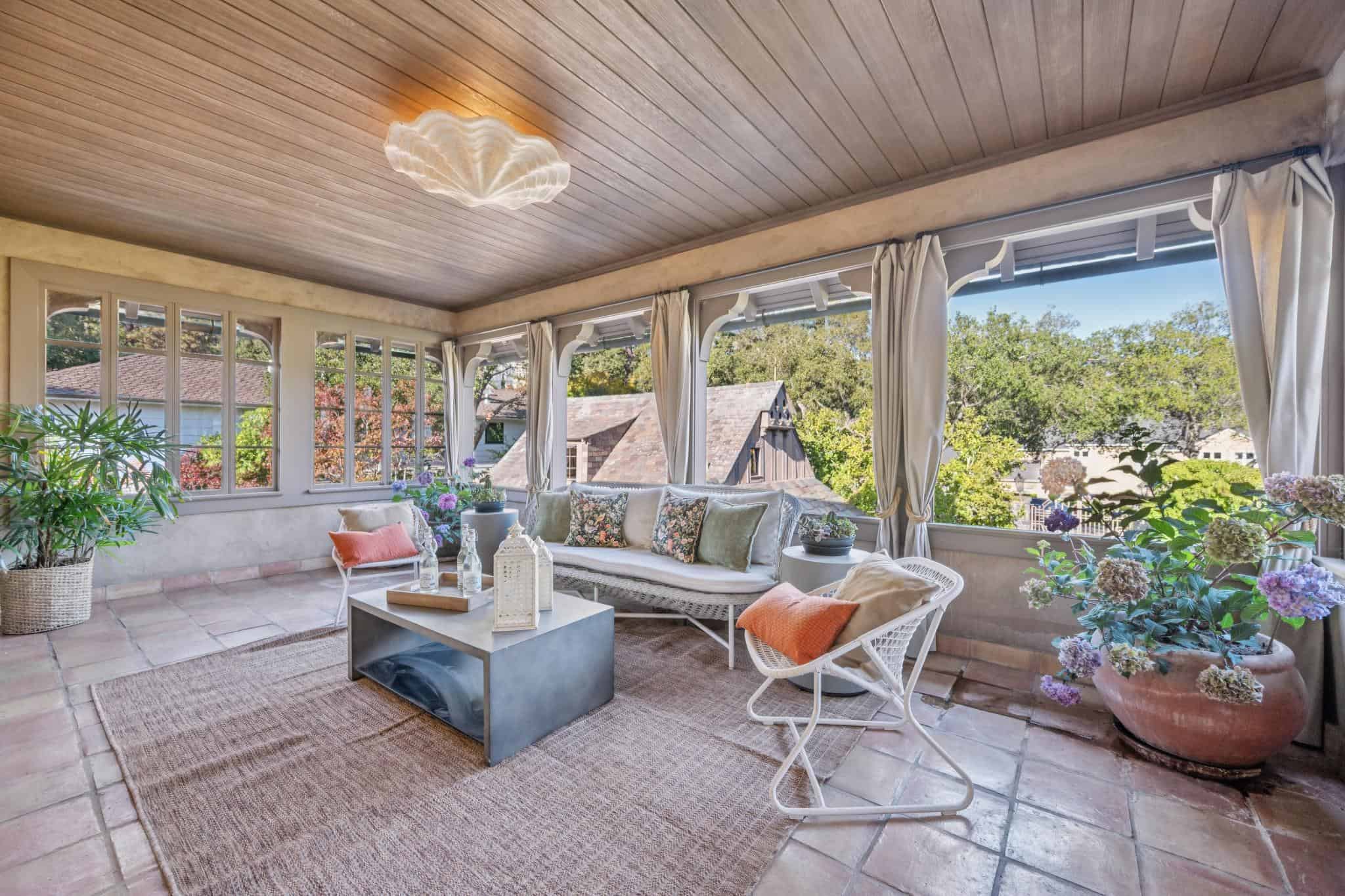 Piedmont CA 94611