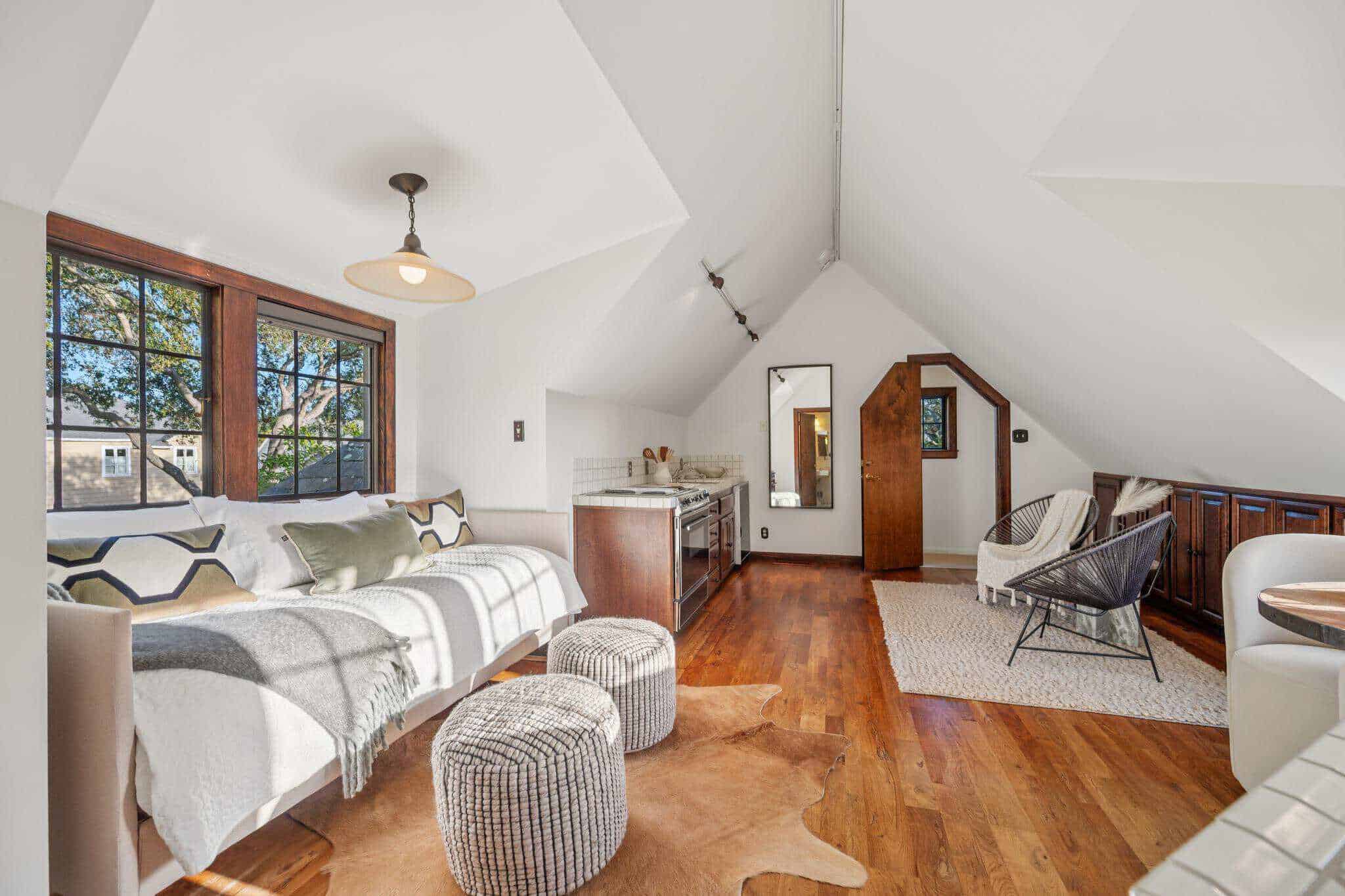 Piedmont CA 94611