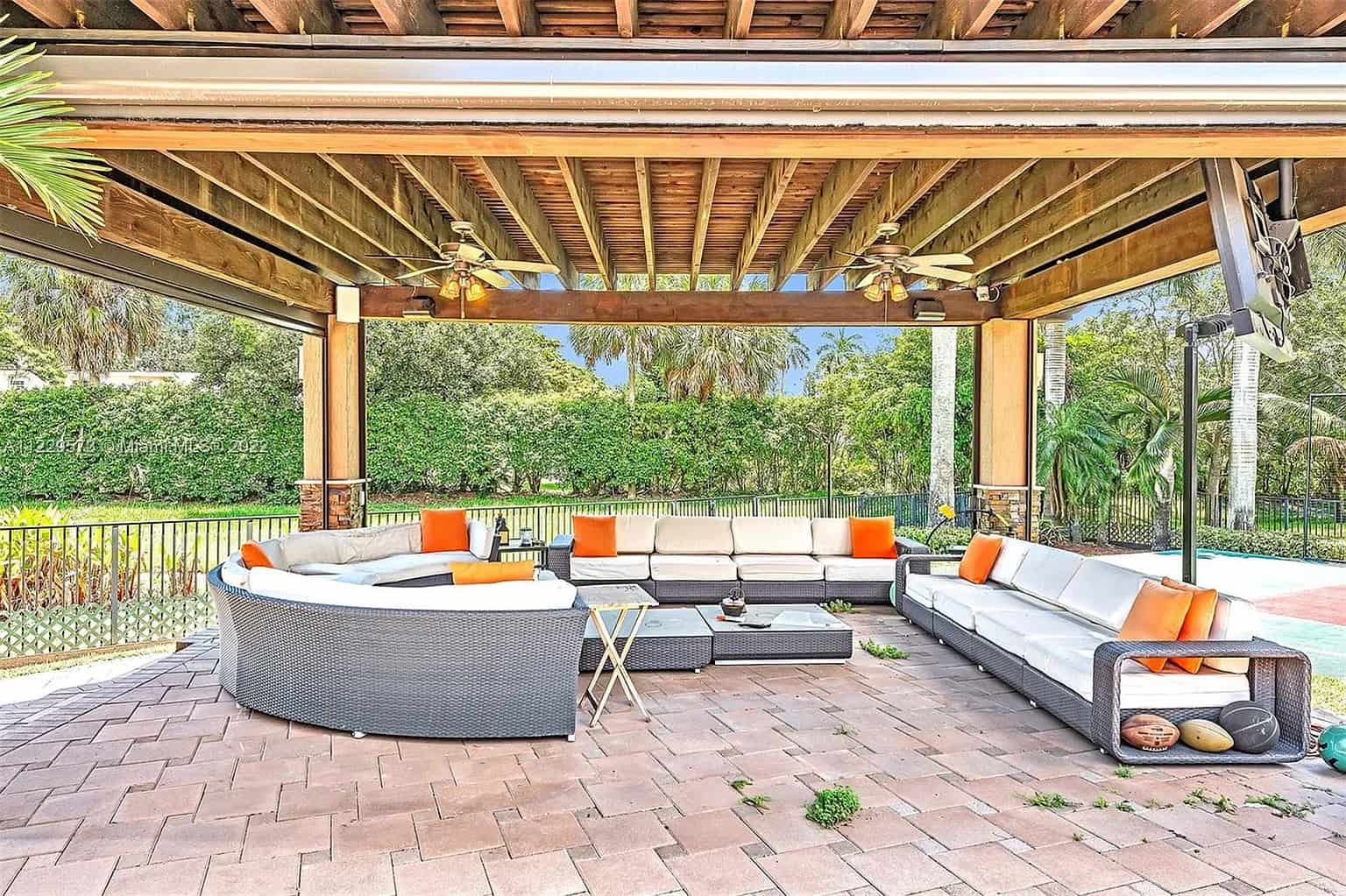 11029 Blackhawk Boulevard Davie FL 33328