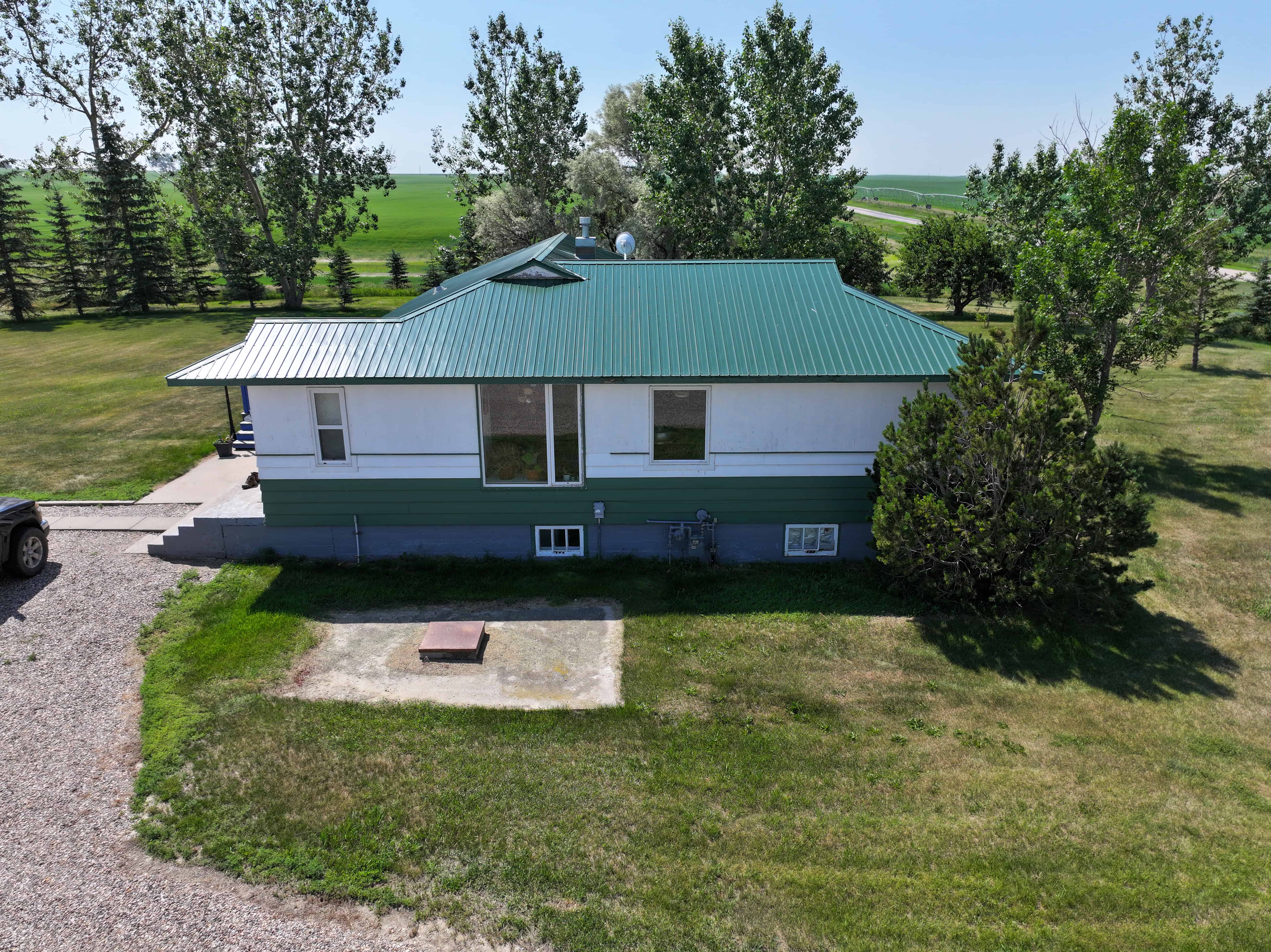 122045 Rge Road 200 Turin AB