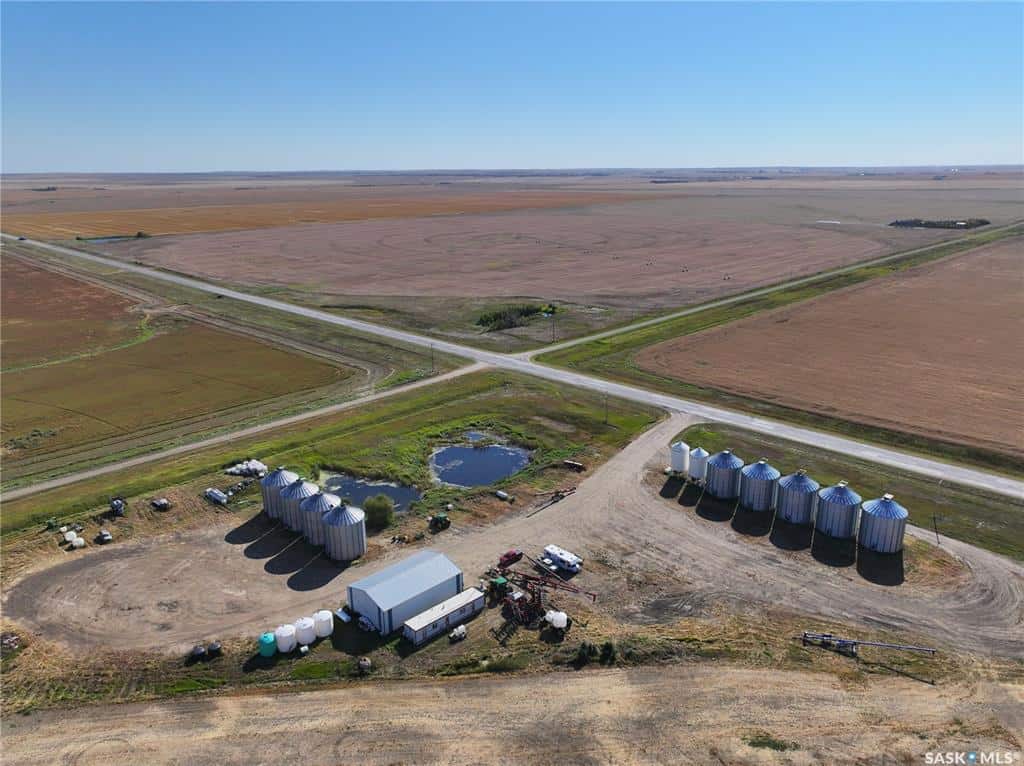 SW 30 29 06 W3 Broderick SK S0H 0B0