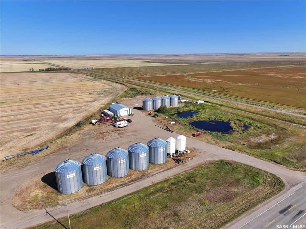 SW 30 29 06 W3 Broderick SK S0H 0B0