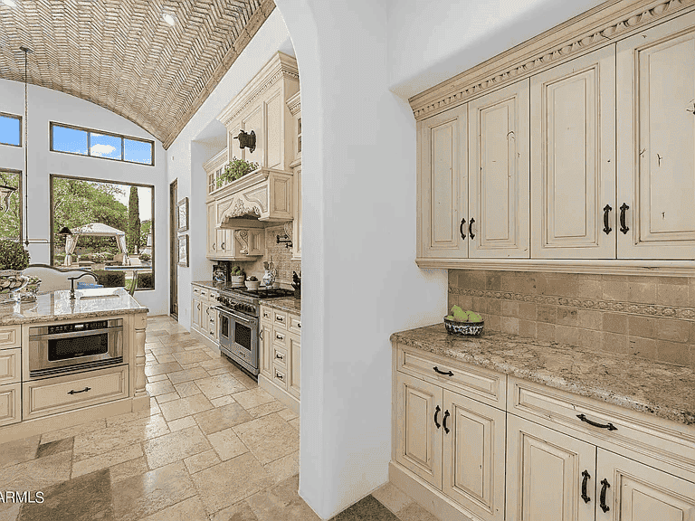 7714 N Calle Caballeros Street Paradise Valley AZ 85253