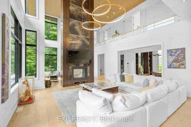 8 Cachet Parkway Markham ON L6C 1G8